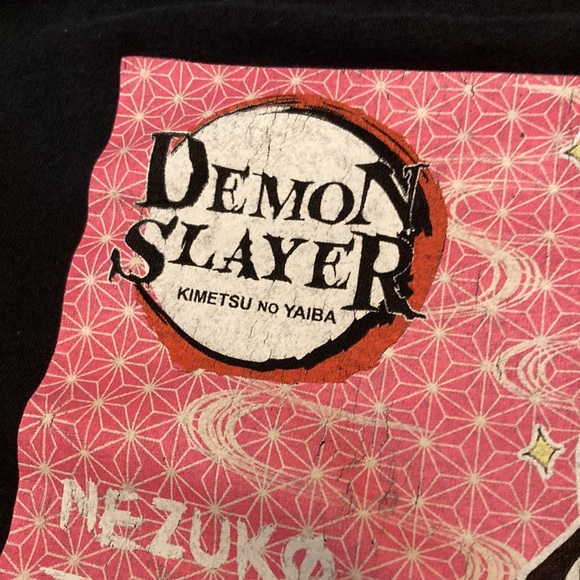 Demon Slayer/ Kimetsu No Yaiba T-shirt - Picture 4 of 5